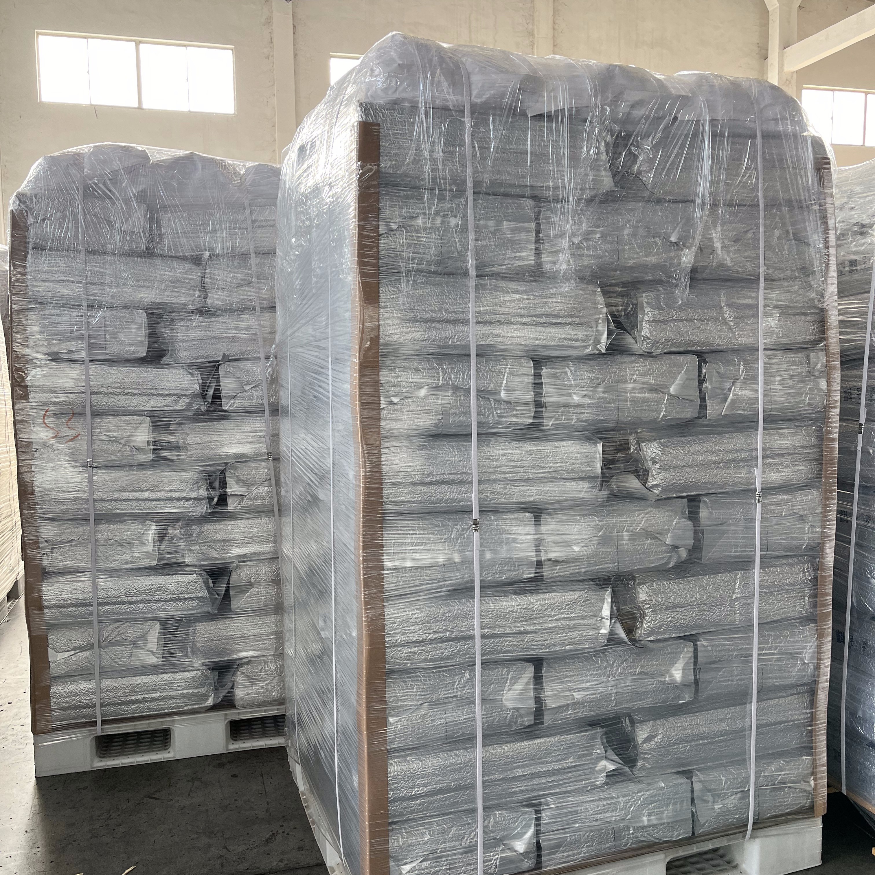 Vylepšen&aacute; ochrana kabelu: Směs termoplastick&eacute;ho polovodiv&eacute;ho st&iacute;n&iacute;c&iacute;ho materi&aacute;lu se silanov&yacute;m s&iacute;ťov&aacute;n&iacute;m